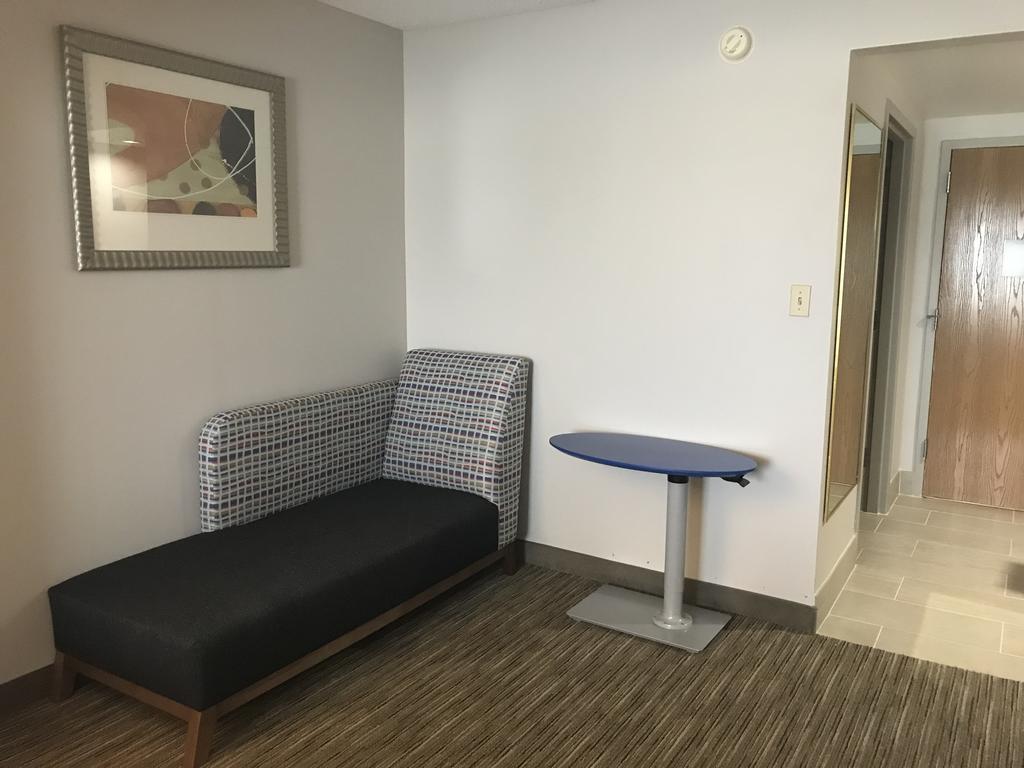 Holiday Inn Express Hotel & Suites Louisville East By Ihg Luaran gambar
