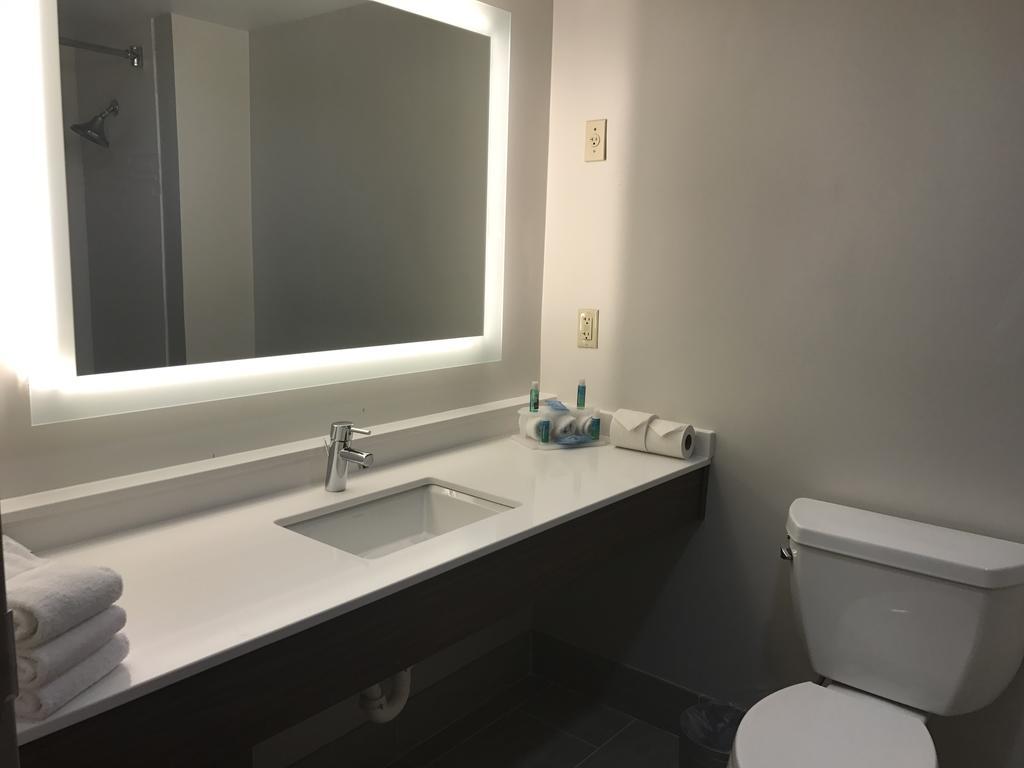 Holiday Inn Express Hotel & Suites Louisville East By Ihg Luaran gambar